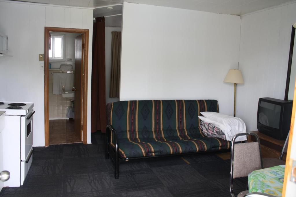 Kingsbridge Inn / Bon-Air Motel Wasaga Beach Room photo